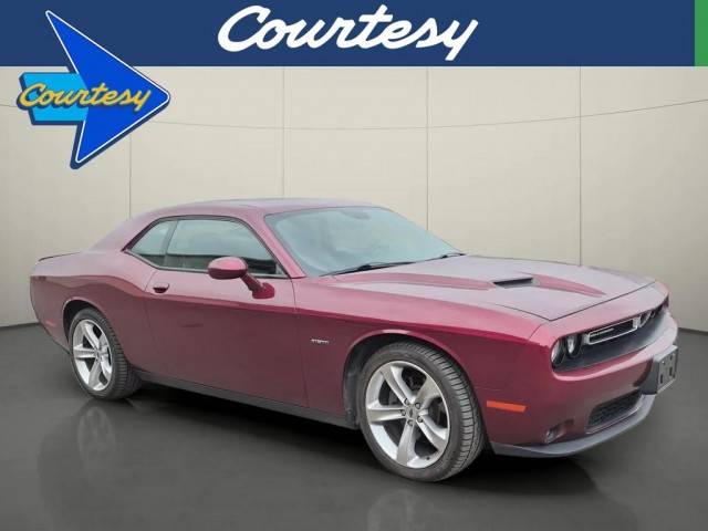 2017 Dodge Challenger R/T RWD photo