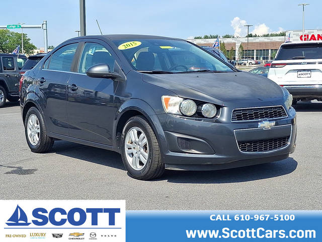 2015 Chevrolet Sonic LT FWD photo