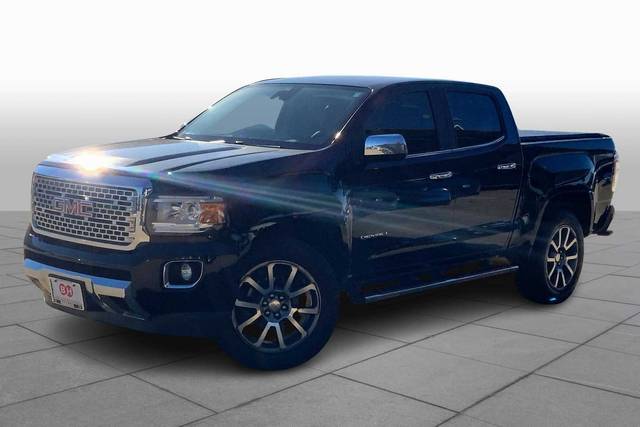 2018 GMC Canyon 4WD Denali 4WD photo