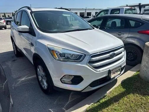 2018 Ford Escape SEL 4WD photo