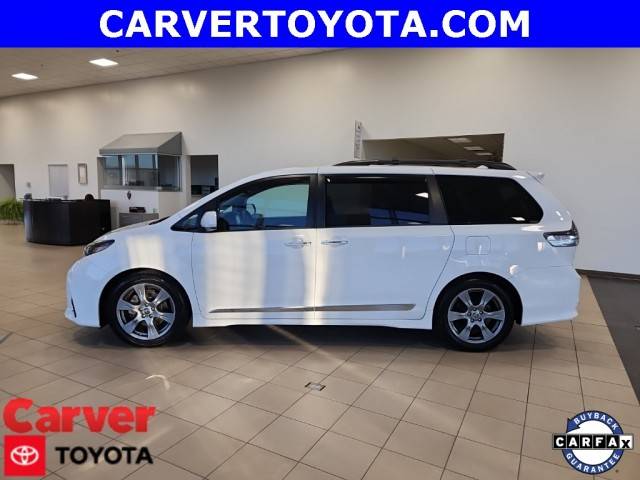 2018 Toyota Sienna SE FWD photo