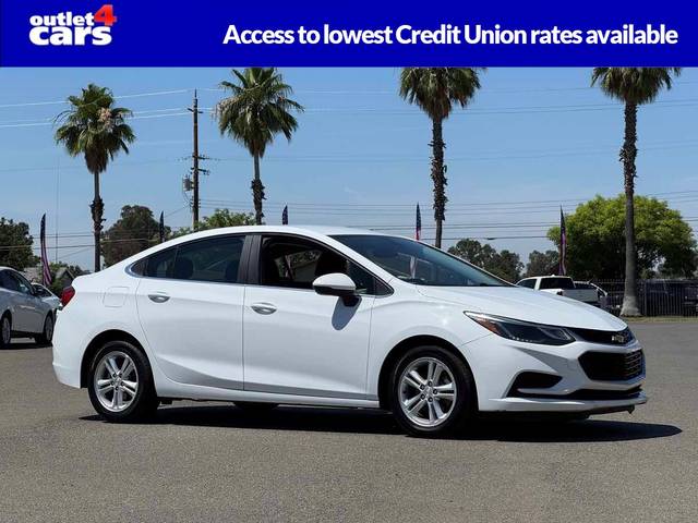 2018 Chevrolet Cruze LT FWD photo