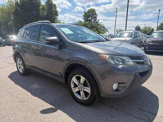 2015 Toyota RAV4 XLE AWD photo