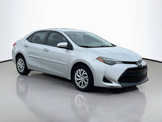 2018 Toyota Corolla LE FWD photo