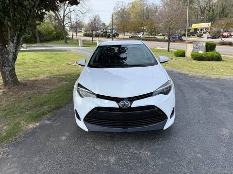 2018 Toyota Corolla LE FWD photo