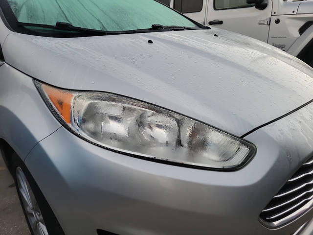 2017 Ford Fiesta Titanium FWD photo