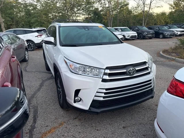 2018 Toyota Highlander XLE AWD photo