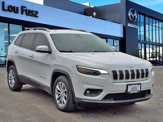 2019 Jeep Cherokee Latitude Plus FWD photo