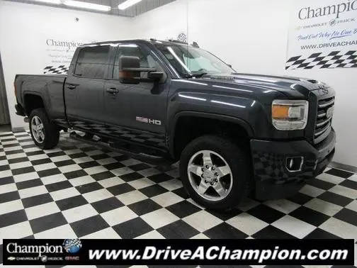 2018 GMC Sierra 2500HD SLT 4WD photo