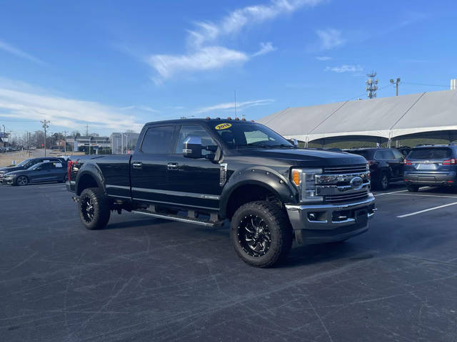 2018 Ford F-350 Super Duty LARIAT 4WD photo