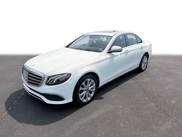 2018 Mercedes-Benz E-Class E 300 RWD photo