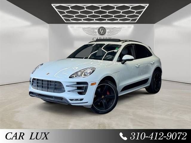 2018 Porsche Macan Turbo AWD photo