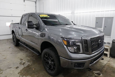 2018 Nissan Titan XD SL 4WD photo