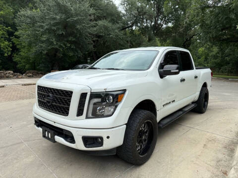 2018 Nissan Titan SV 4WD photo