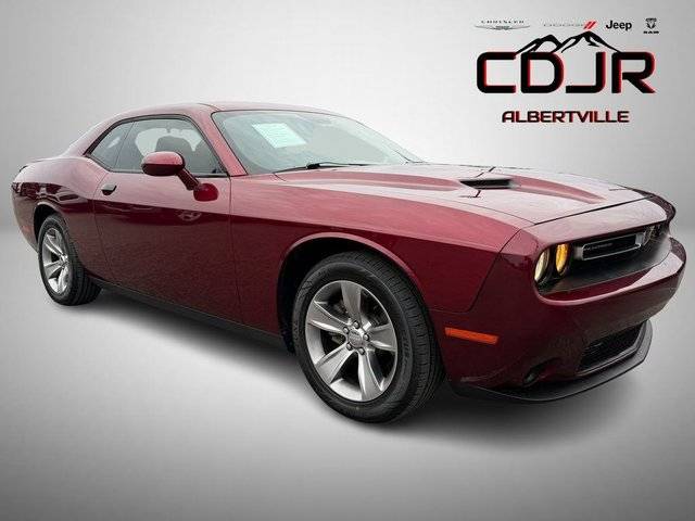 2018 Dodge Challenger SXT RWD photo