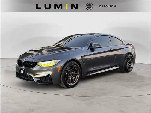 2018 BMW M4  RWD photo