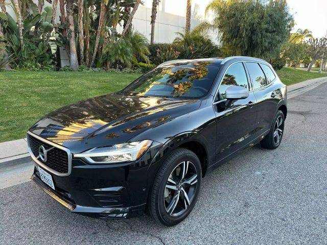 2018 Volvo XC60 R-Design AWD photo