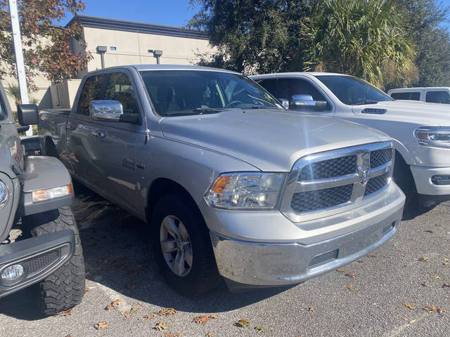 2018 Ram 1500 SLT 4WD photo