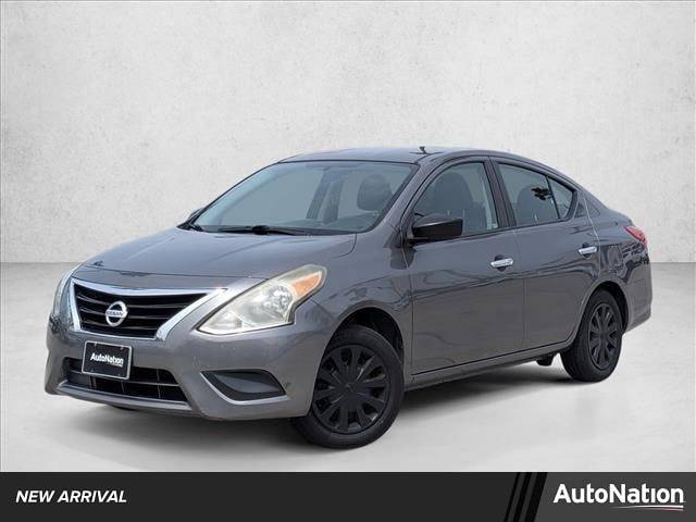 2016 Nissan Versa SV FWD photo