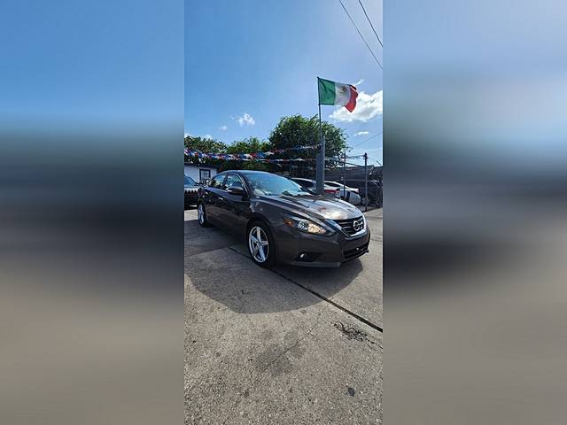 2017 Nissan Altima 3.5 SL FWD photo
