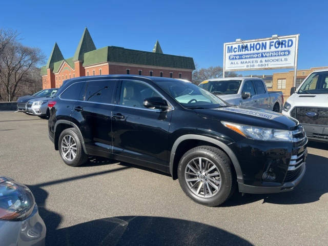 2018 Toyota Highlander XLE AWD photo