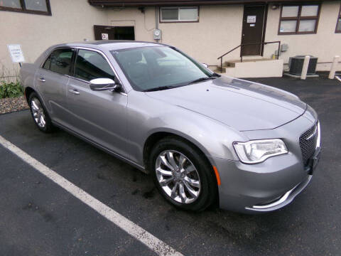 2018 Chrysler 300 Limited AWD photo