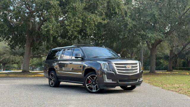 2018 Cadillac Escalade ESV Platinum 4WD photo