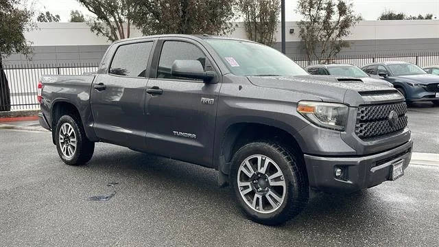 2018 Toyota Tundra SR5 4WD photo