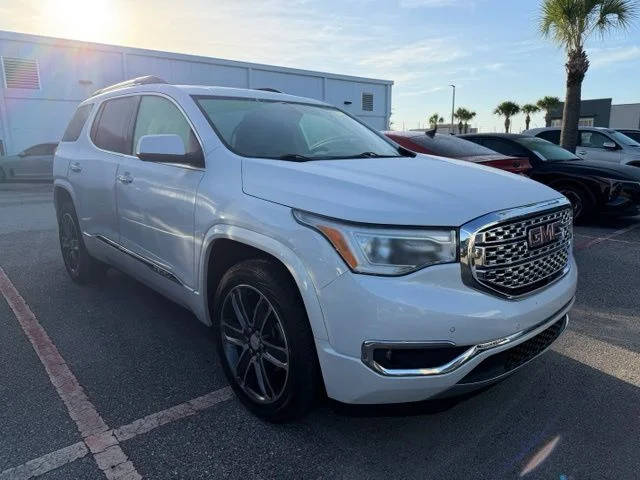 2018 GMC Acadia Denali FWD photo