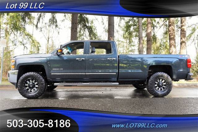 2018 Chevrolet Silverado 3500HD LTZ 4WD photo