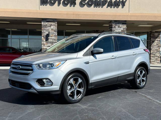 2018 Ford Escape SEL FWD photo