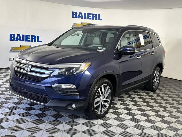 2018 Honda Pilot Touring AWD photo