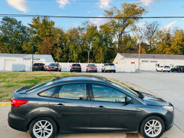 2018 Ford Focus SE FWD photo
