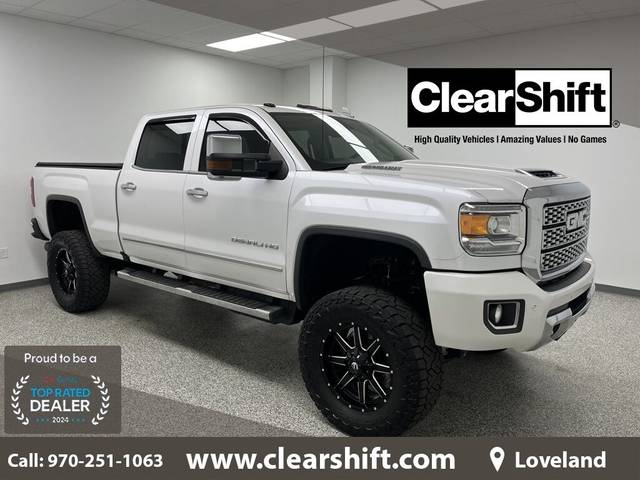 2018 GMC Sierra 2500HD Denali 4WD photo