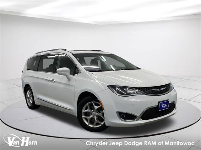 2018 Chrysler Pacifica Minivan Touring L Plus FWD photo