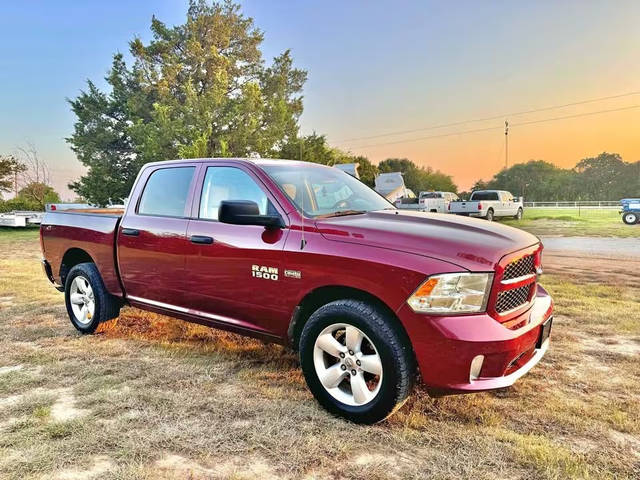 2018 Ram 1500 Express 4WD photo