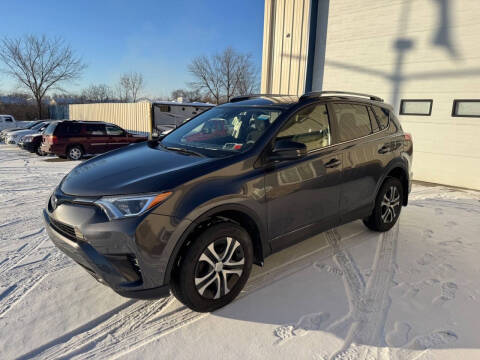 2018 Toyota RAV4 LE AWD photo