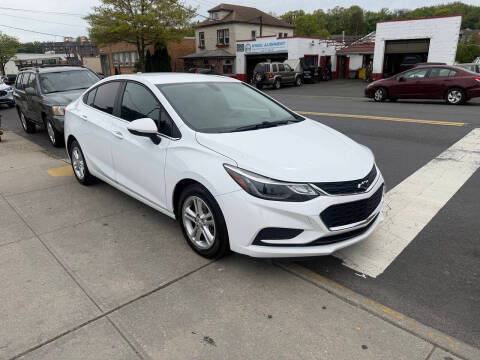 2018 Chevrolet Cruze LT FWD photo
