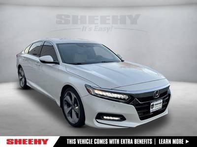 2018 Honda Accord Touring 1.5T FWD photo