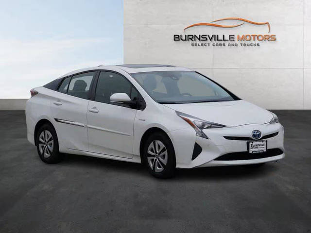 2018 Toyota Prius Three FWD photo