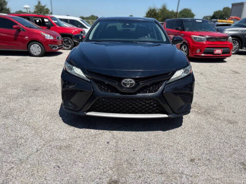 2018 Toyota Camry XSE FWD photo