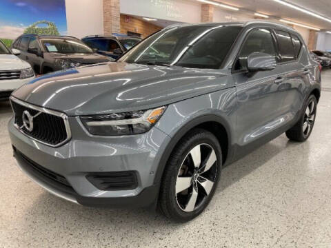 2019 Volvo XC40 Momentum AWD photo