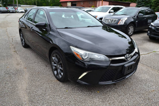 2015 Toyota Camry XSE FWD photo