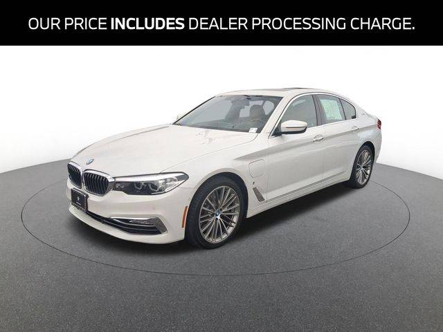 2018 BMW 5 Series 530e xDrive iPerformance AWD photo