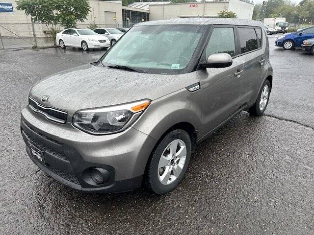 2018 Kia Soul Base FWD photo