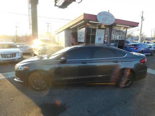 2018 Ford Fusion SE FWD photo