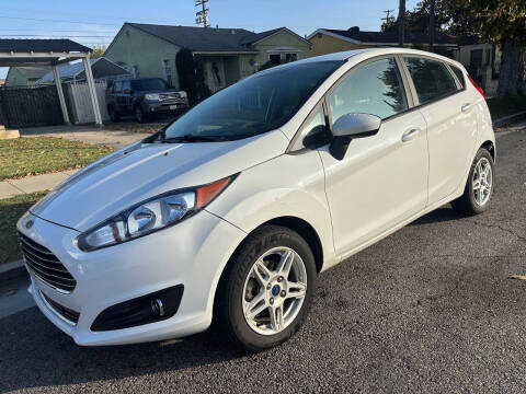 2018 Ford Fiesta SE FWD photo