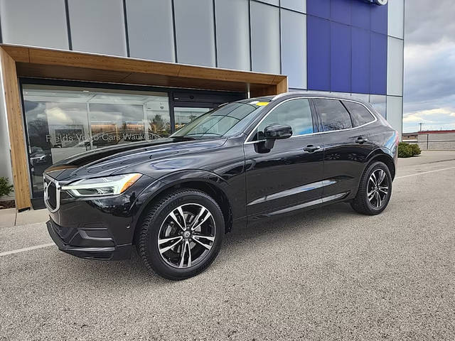 2018 Volvo XC60 Momentum AWD photo