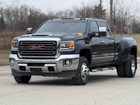 2018 GMC Sierra 3500HD SLT 4WD photo