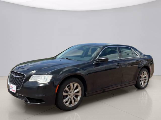 2018 Chrysler 300 Touring AWD photo
